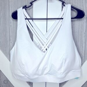 D20.12 NWT Ideology Cross Over Sports Bra white 3x